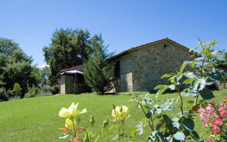 <p>Are you looking for an <strong>apartment for your holidays</strong> in the coutry side near <strong>Siena</strong> and <strong>Arezzo</strong>?</p>
